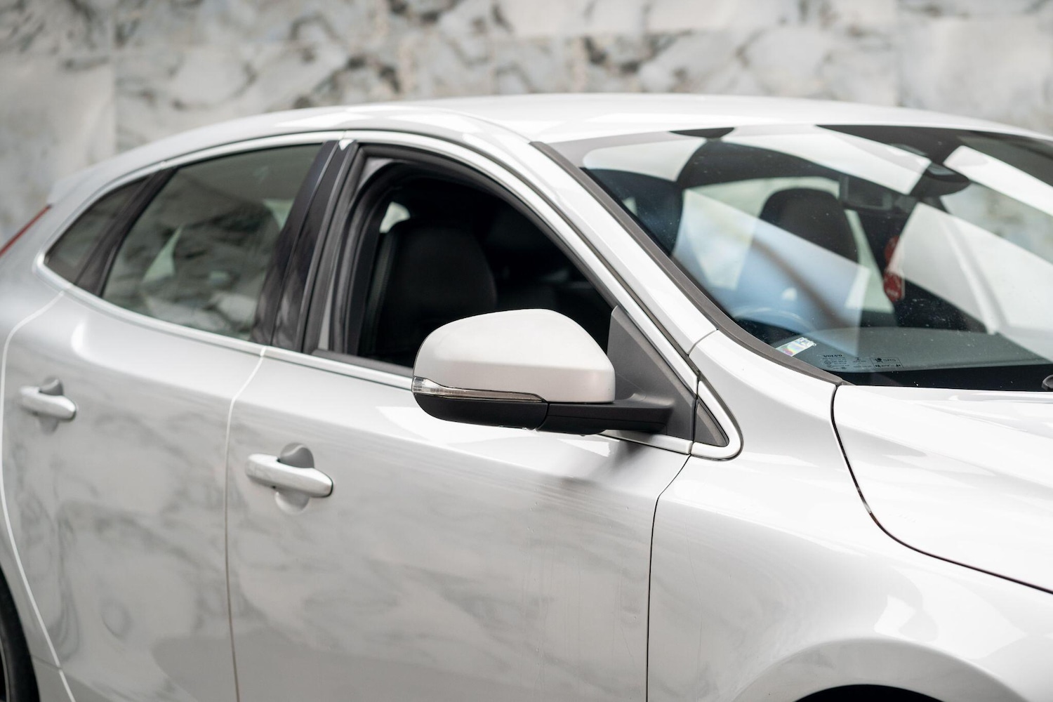 Used Volvo V40 for sale - 77671022: Photo 35