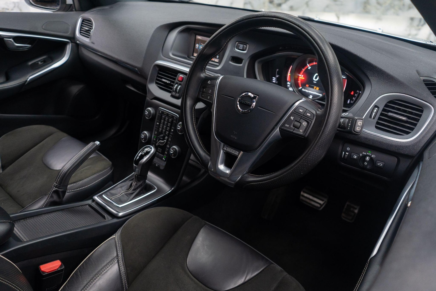 Used Volvo V40 for sale - 77671022: Photo 9