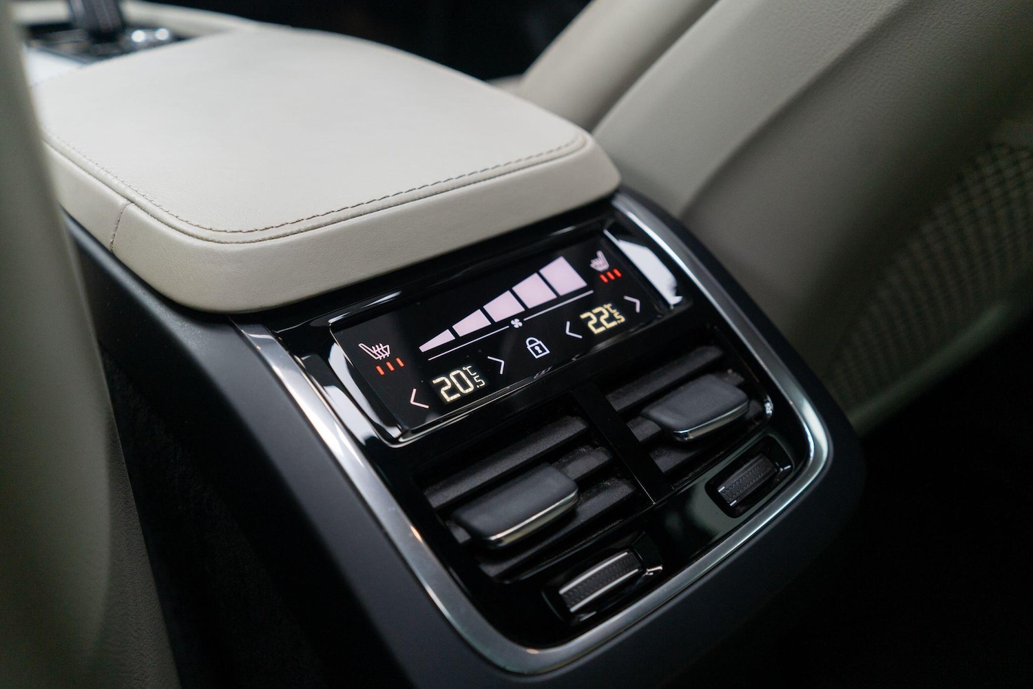 Used Volvo XC90 2021 for sale - 76388891: Photo 20