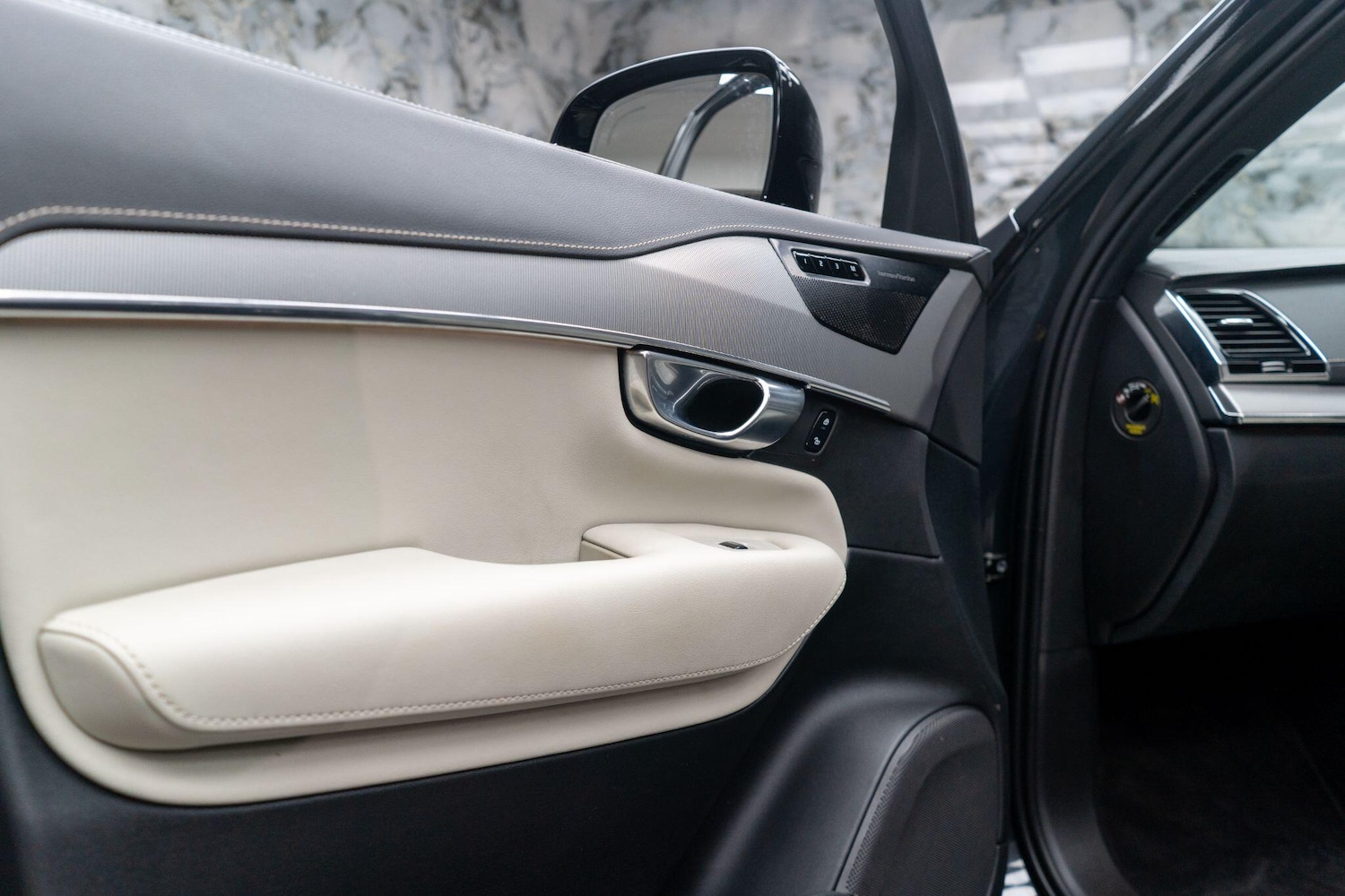 Used Volvo XC90 2021 for sale - 76388891: Photo 36