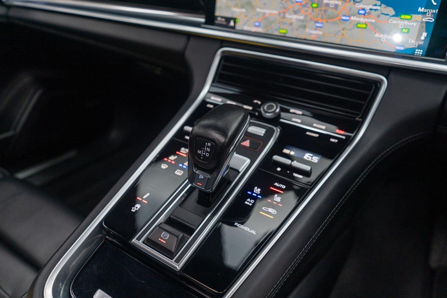 Used Porsche Panamera 2018 for sale - 76671401: Photo 29