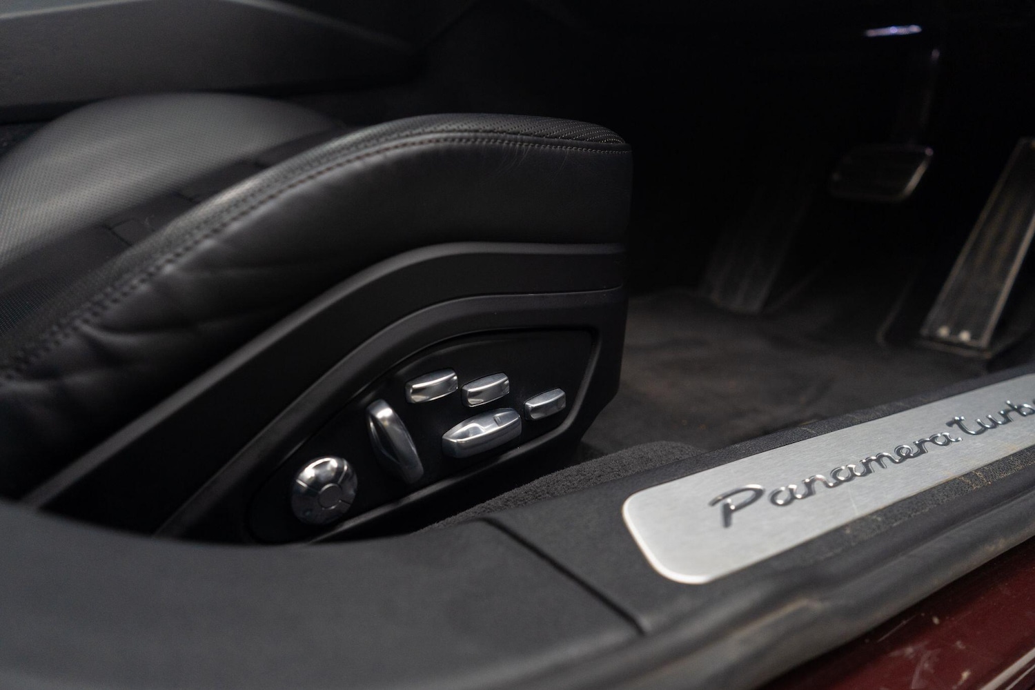 Used Porsche Panamera 2018 for sale - 76671401: Photo 37