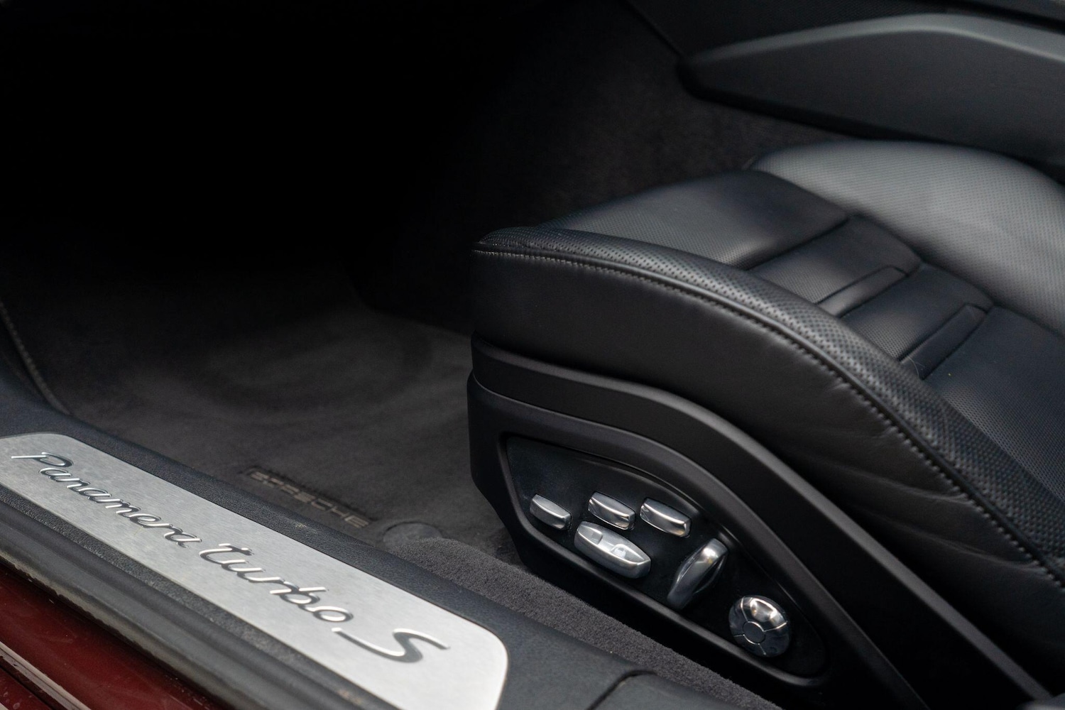 Used Porsche Panamera 2018 for sale - 76671401: Photo 40