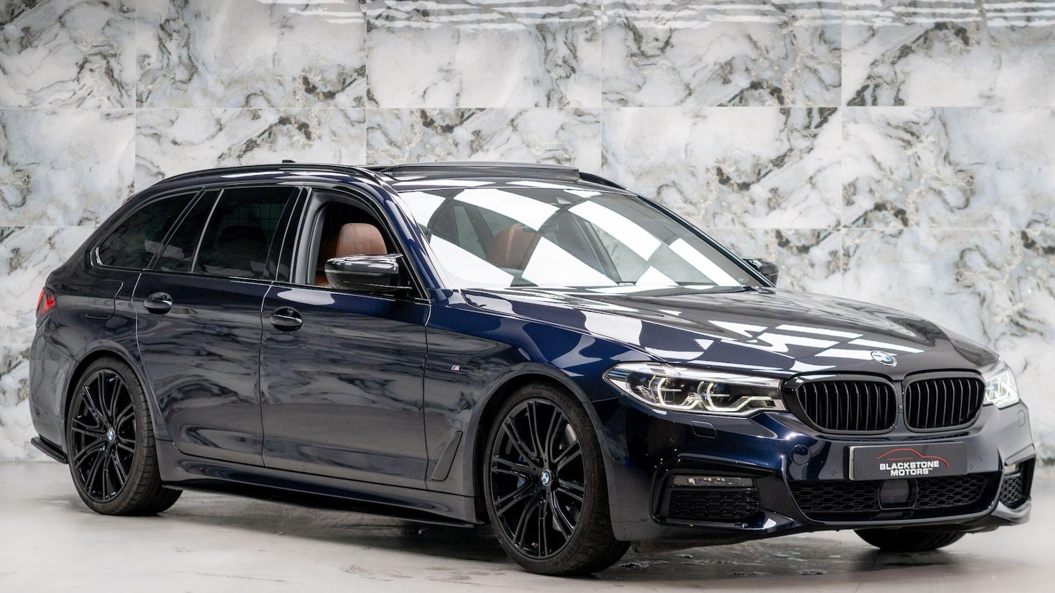 Used BMW 5 Series 2019 for sale - 76702132: Photo 1