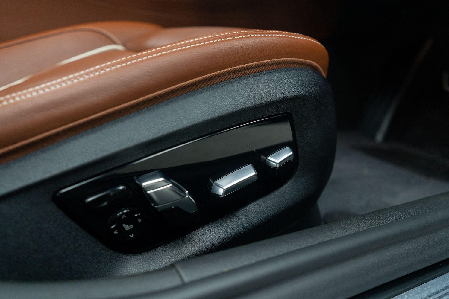 Used BMW 5 Series 2019 for sale - 76702132: Photo 42