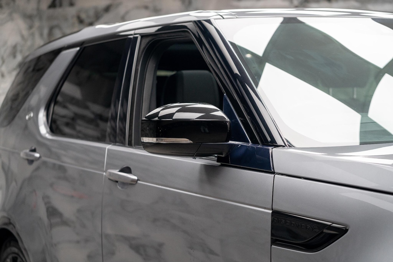 Used Land Rover Discovery 2020 for sale - 77468037: Photo 3