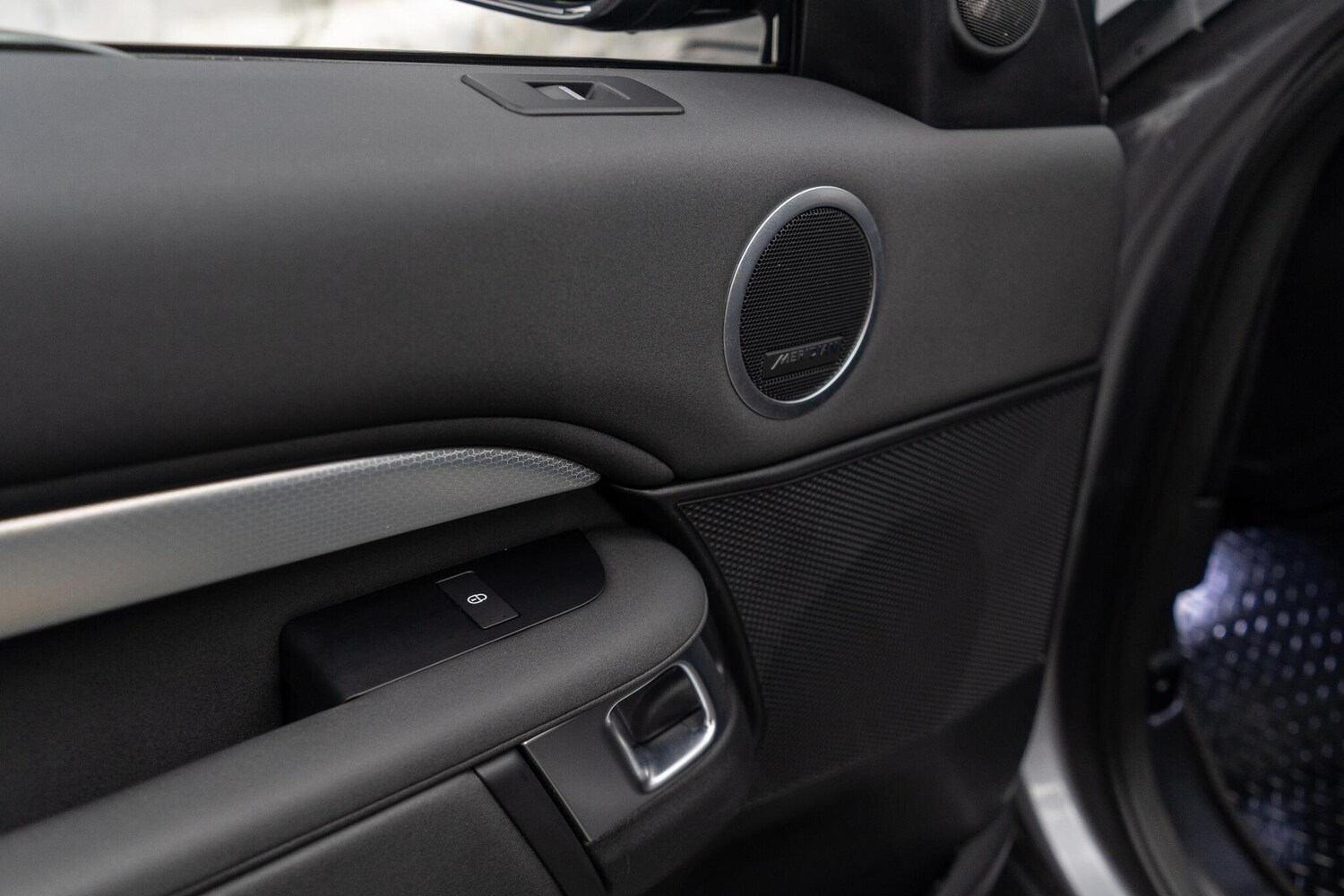 Used Land Rover Discovery 2020 for sale - 77468037: Photo 36