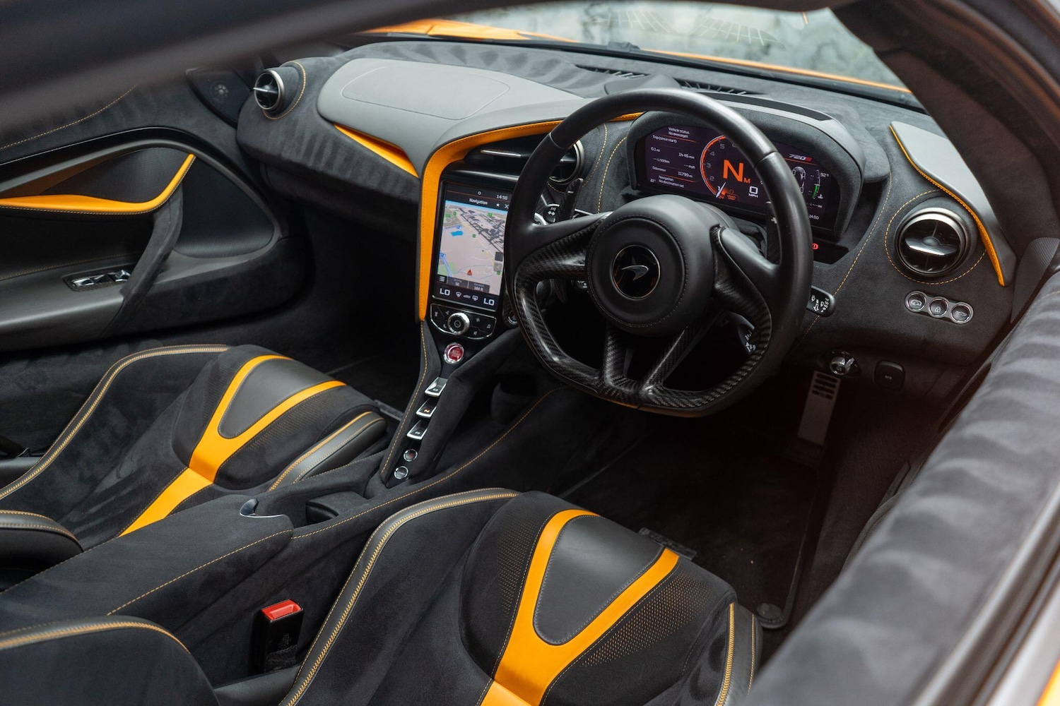 Used McLaren 720S 2018 for sale - 76389021: Photo 11