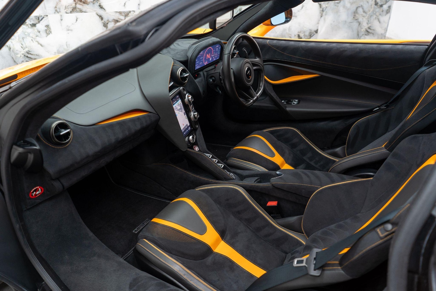 Used McLaren 720S 2018 for sale - 76389021: Photo 12