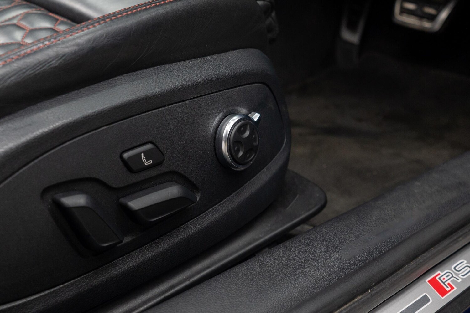 Used Audi RS4 Avant for sale - 77538049: Photo 41