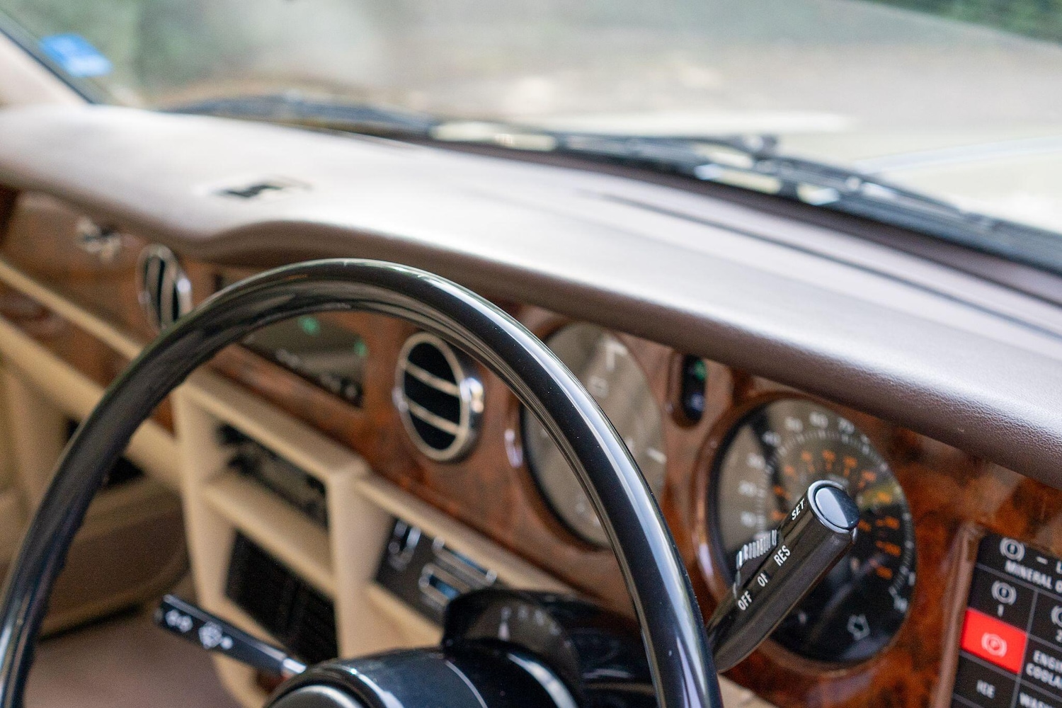 Used Rolls-Royce Silver Spirit for sale - 76714625: Photo 32