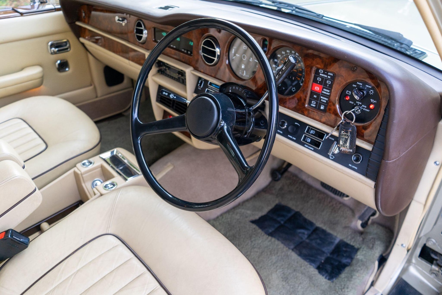 Used Rolls-Royce Silver Spirit for sale - 76714625: Photo 46