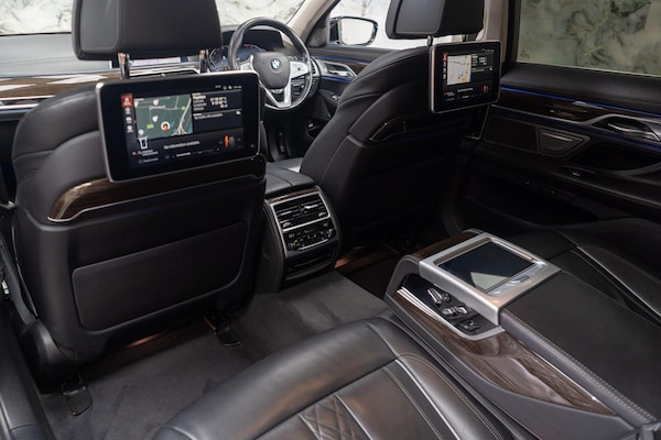 Used BMW 7 Series for sale - 76247372: Photo 2