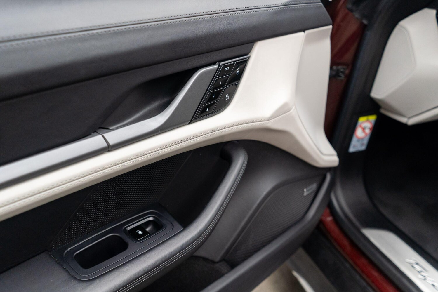 Used Porsche Taycan for sale - 77510248: Photo 41