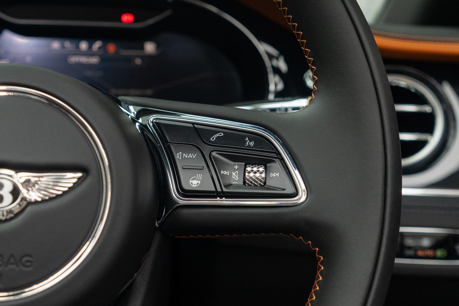 Used Bentley Continental 2024 for sale - 76742427: Photo 41