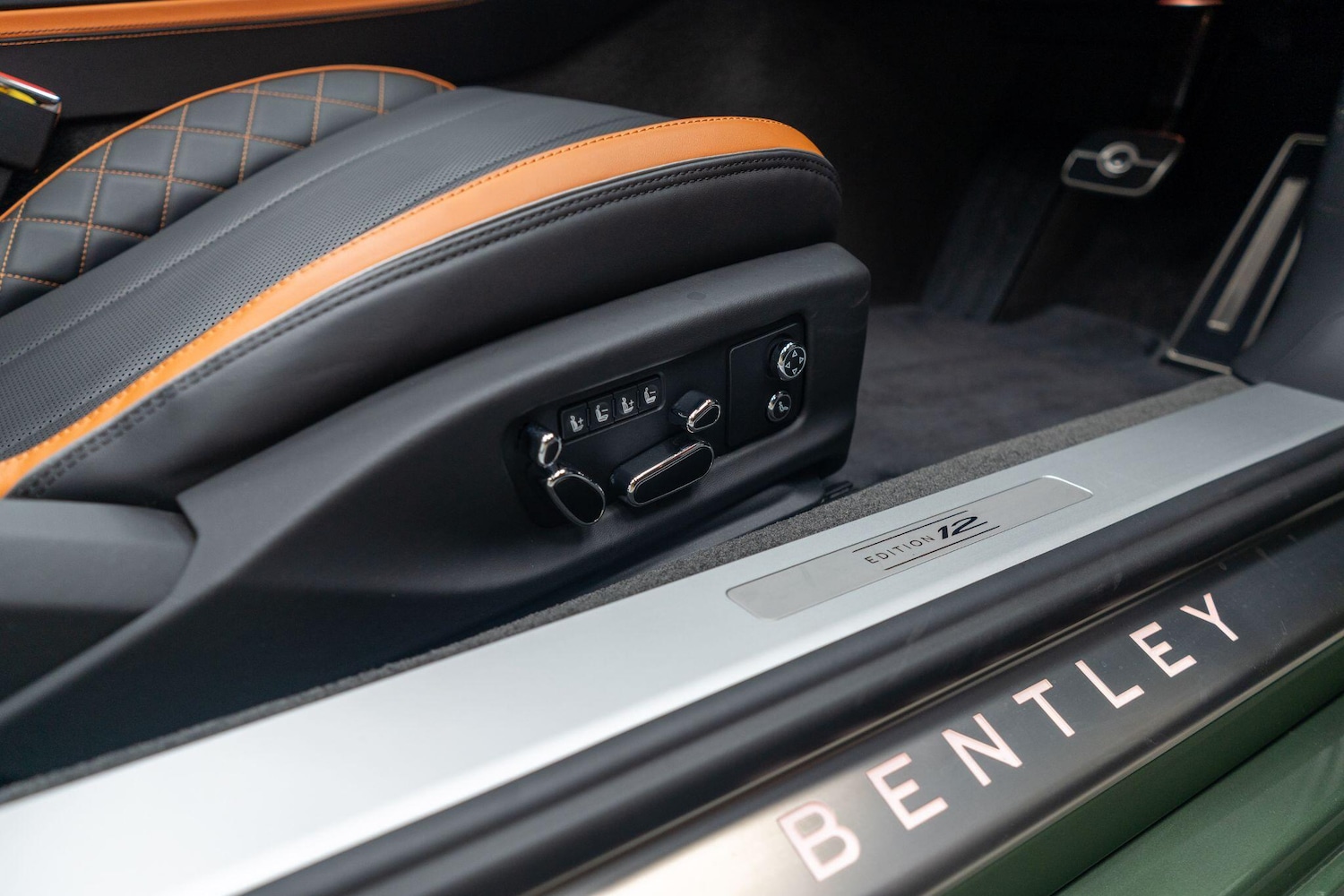 Used Bentley Continental 2024 for sale - 76742427: Photo 50