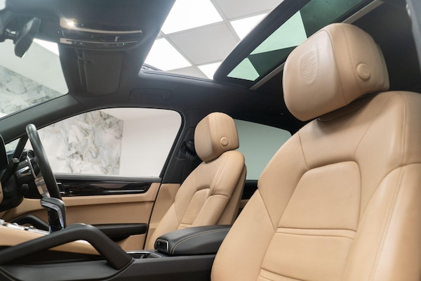 Used Porsche Cayenne 2018 for sale - 75532387: Photo 17