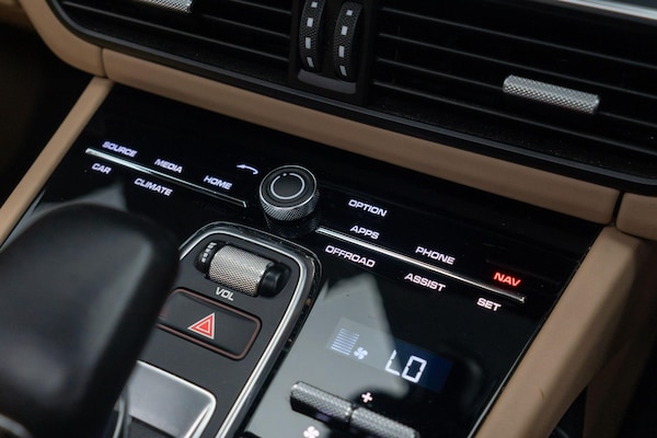 Used Porsche Cayenne 2018 for sale - 75532387: Photo 31