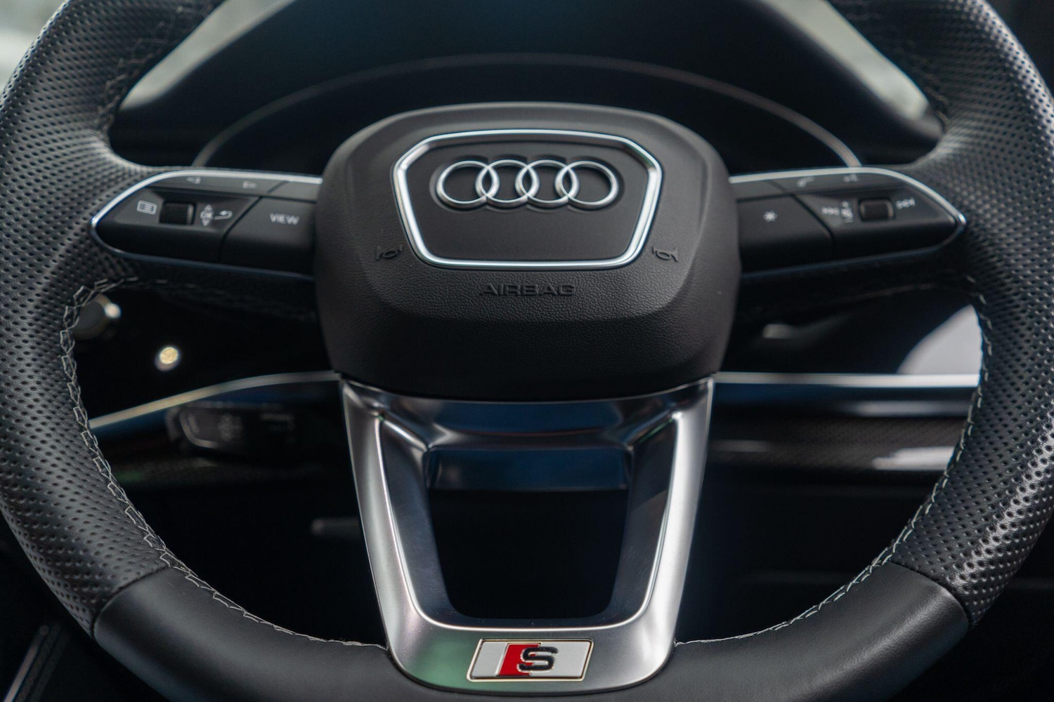 Used Audi SQ8 for sale - 77175889: Photo 43