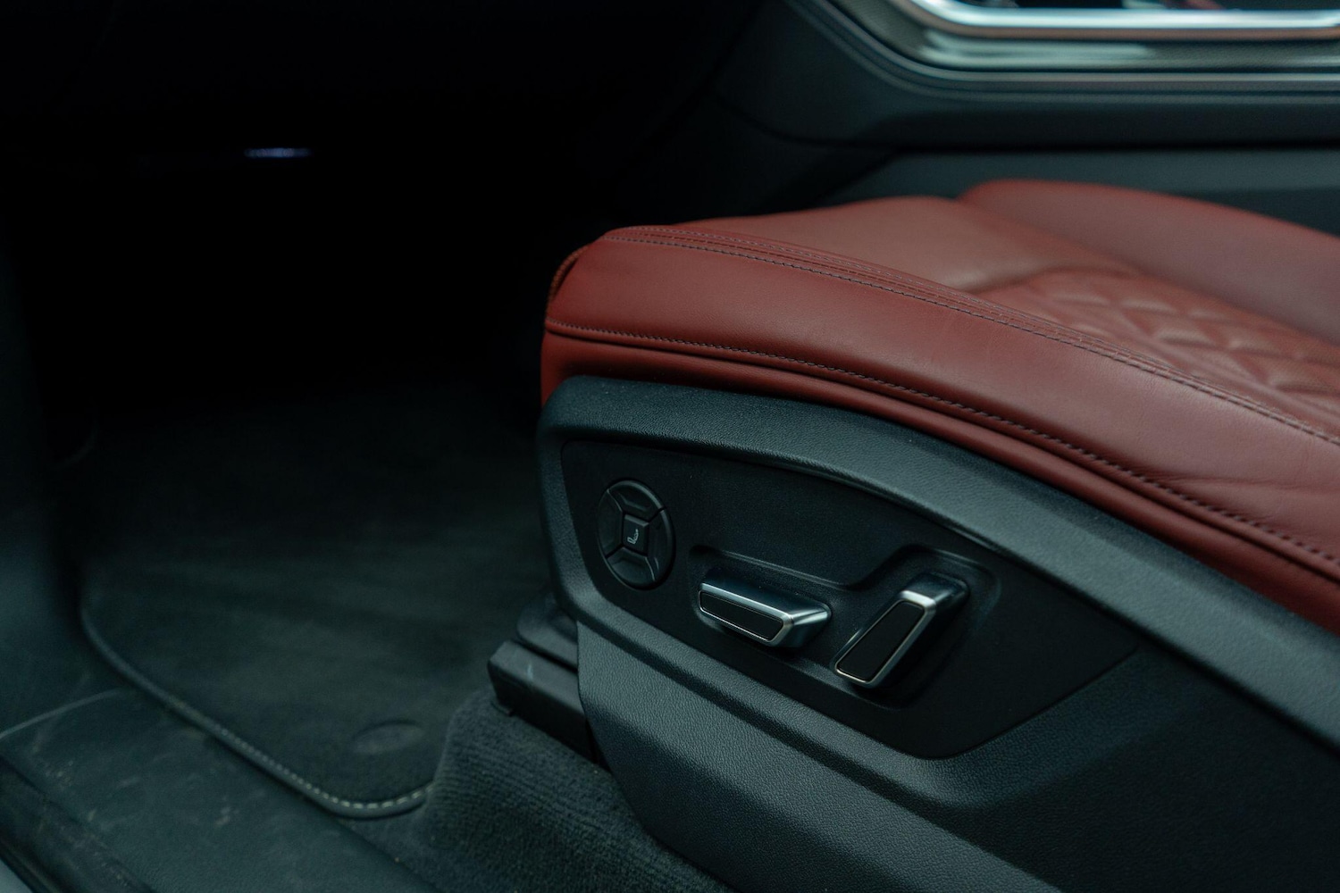 Used Audi SQ8 for sale - 77175889: Photo 46