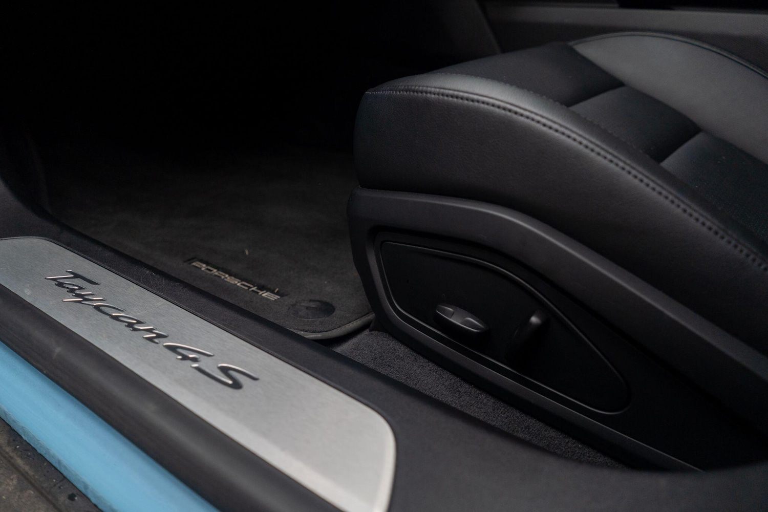 Used Porsche Taycan 2021 for sale - 76992605: Photo 37