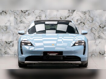 Used Porsche Taycan 2021 for sale - 76992605: Photo