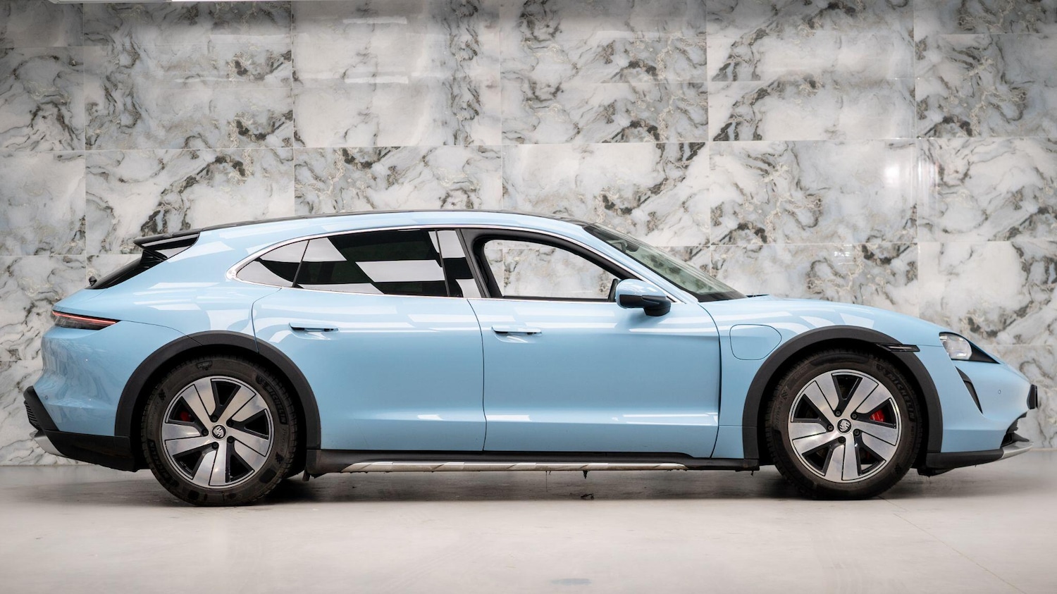 Used Porsche Taycan 2021 for sale - 76992605: Photo 9