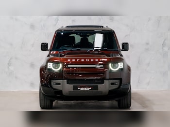 Used Land Rover Defender 130 2023 for sale - 78728182: Photo