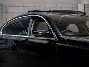 Used BMW 7 Series 2021 for sale - 77783611: Photo