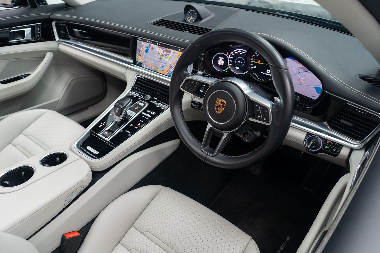 Used Porsche Panamera 2018 for sale - 76472452: Photo 10