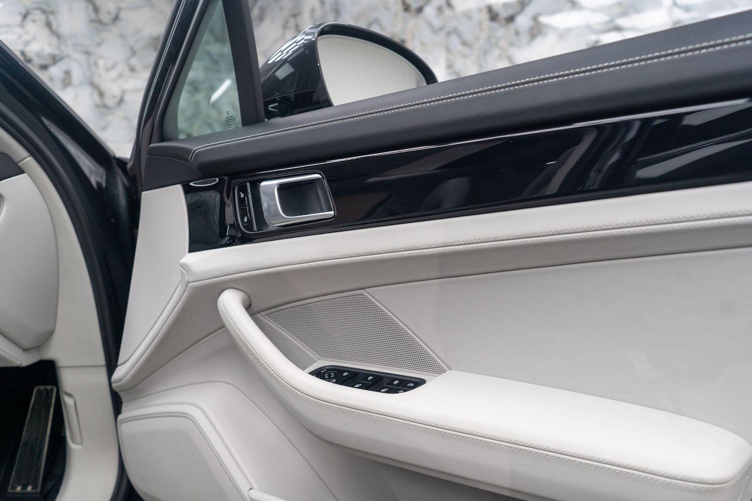 Used Porsche Panamera 2018 for sale - 76472452: Photo 23