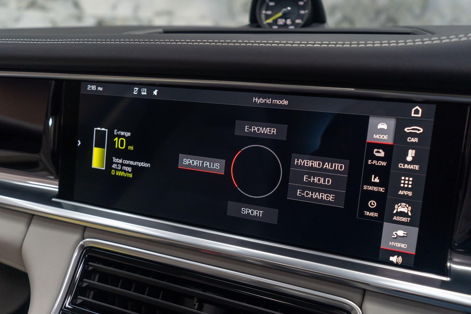 Used Porsche Panamera 2018 for sale - 76472452: Photo 27