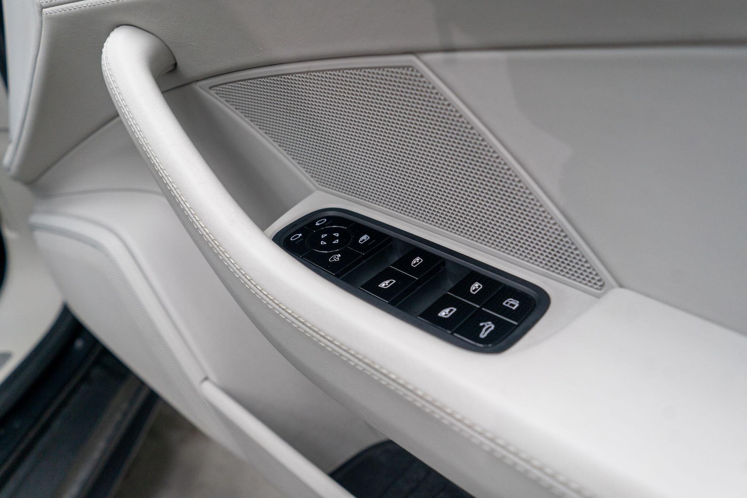 Used Porsche Panamera 2018 for sale - 76472452: Photo 38