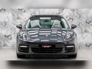 Used Porsche Panamera 2018 for sale - 76472452: Photo