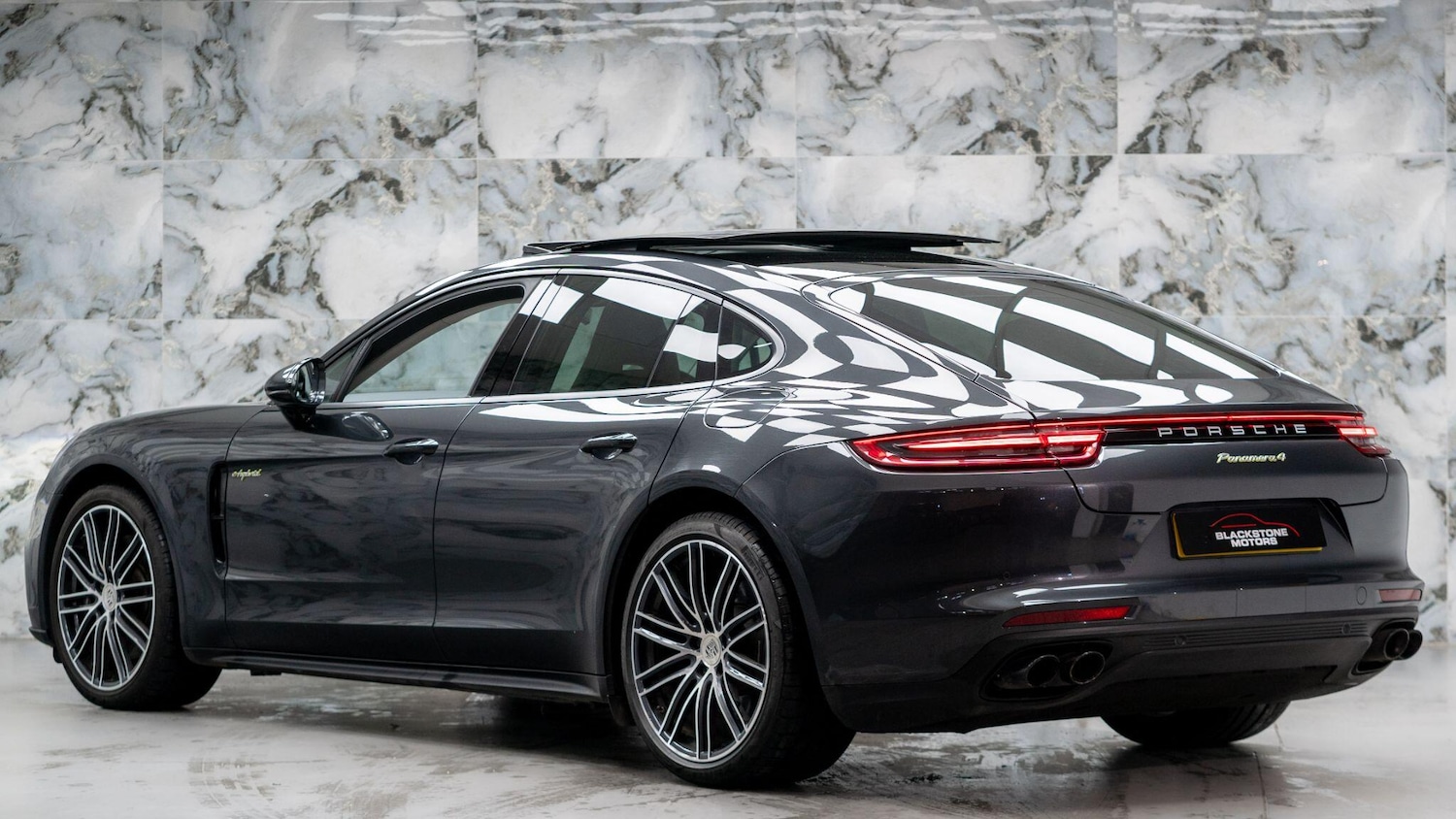 Used Porsche Panamera 2018 for sale - 76472452: Photo 5