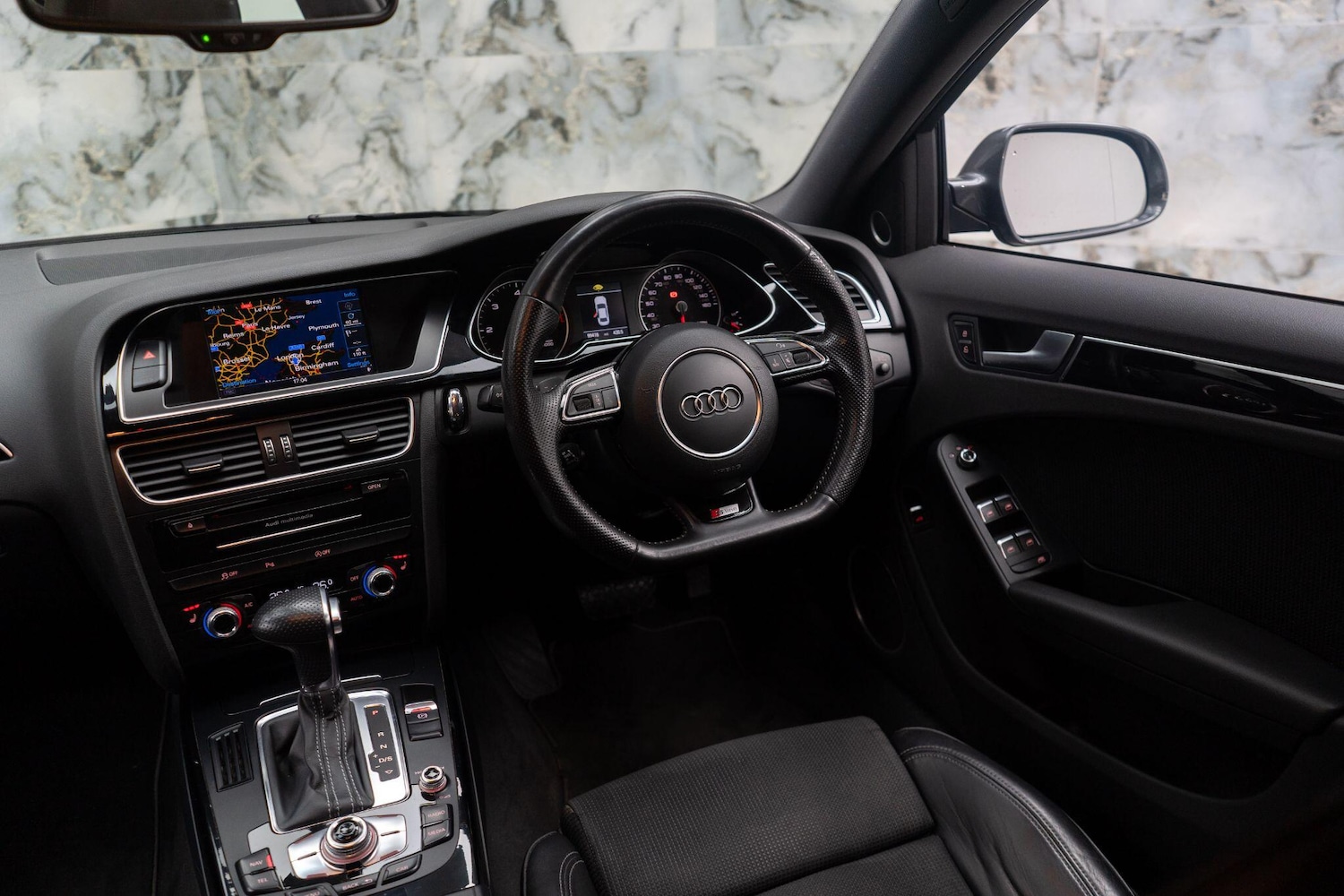 Used Audi A4 2014 for sale - 77230236: Photo 11