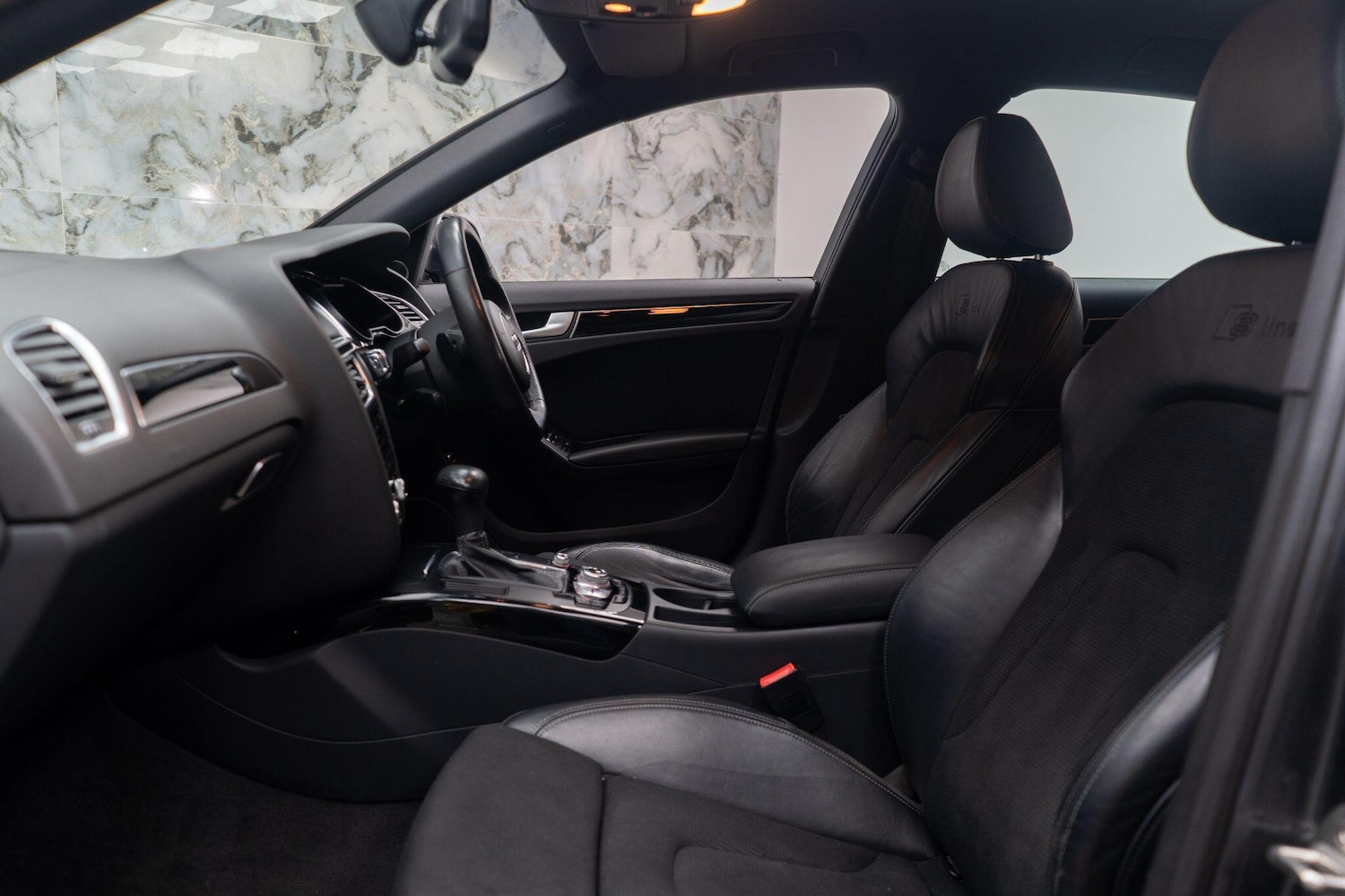 Used Audi A4 2014 for sale - 77230236: Photo 13