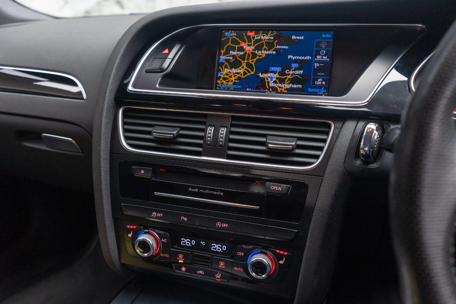 Used Audi A4 2014 for sale - 77230236: Photo 18