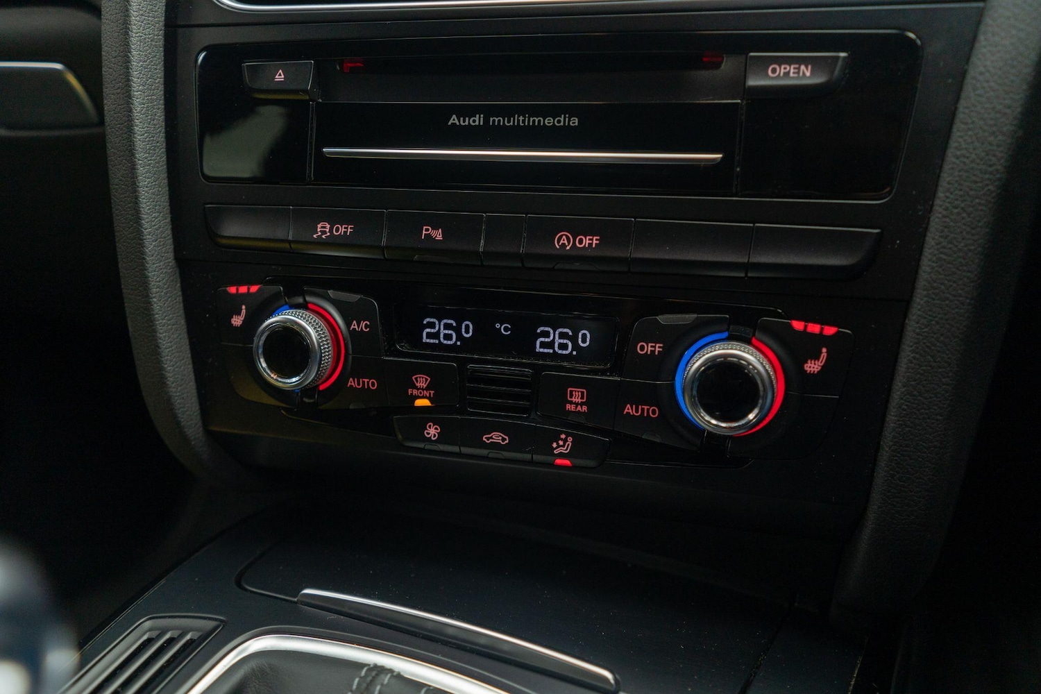 Used Audi A4 2014 for sale - 77230236: Photo 22