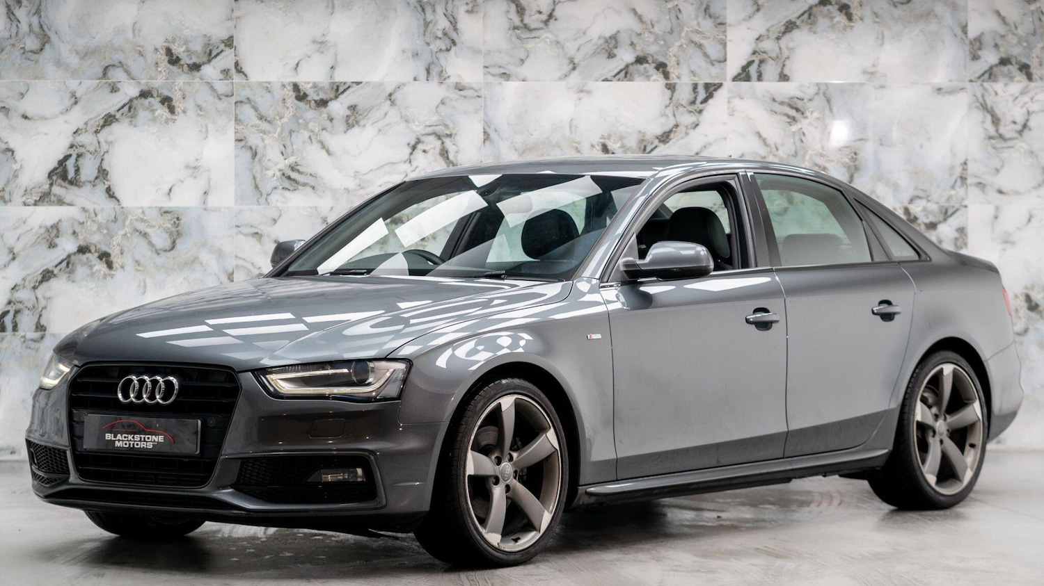 Used Audi A4 2014 for sale - 77230236: Photo 3