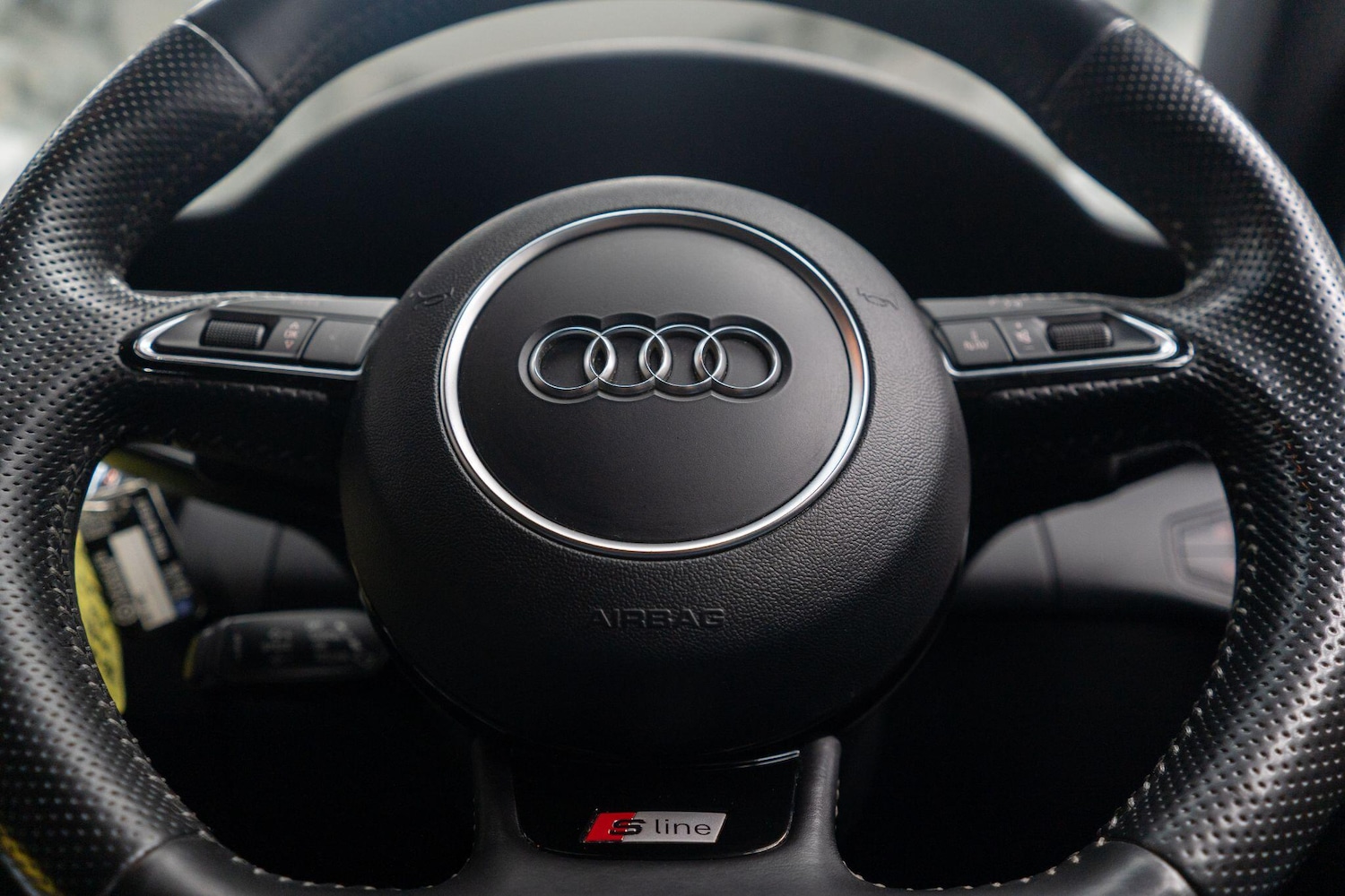 Used Audi A4 2014 for sale - 77230236: Photo 31