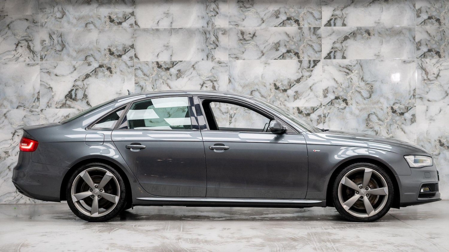 Used Audi A4 2014 for sale - 77230236: Photo 7