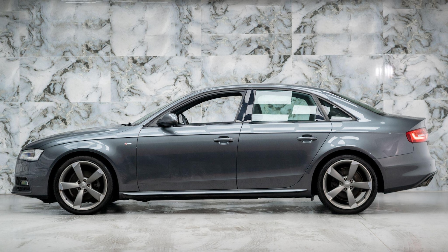 Used Audi A4 2014 for sale - 77230236: Photo 8