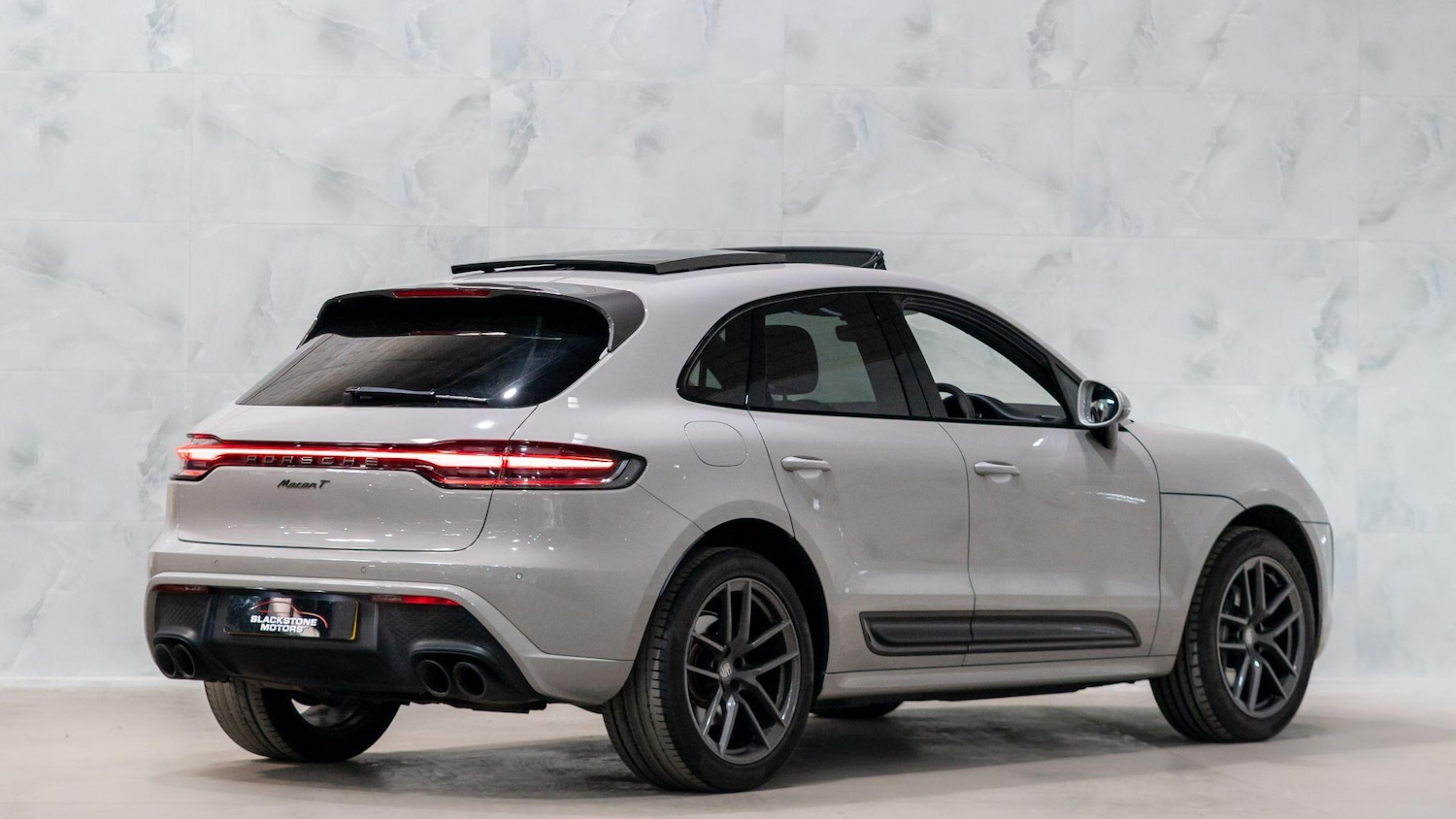 Used Porsche Macan 2023 for sale - 78184279: Photo 12