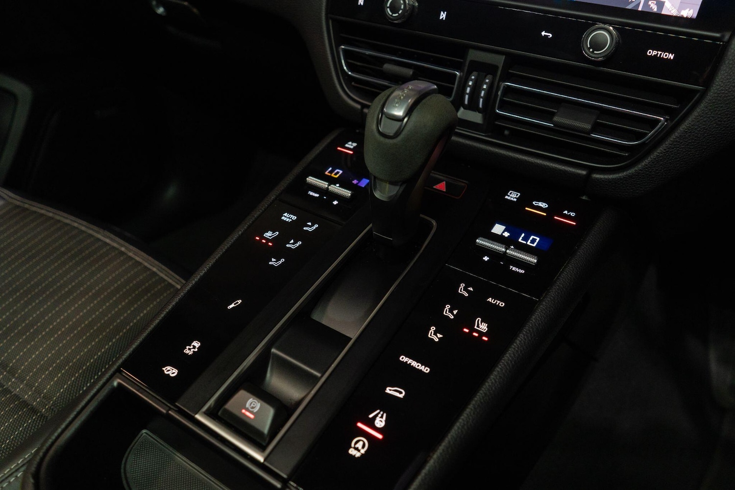 Used Porsche Macan 2023 for sale - 78184279: Photo 25