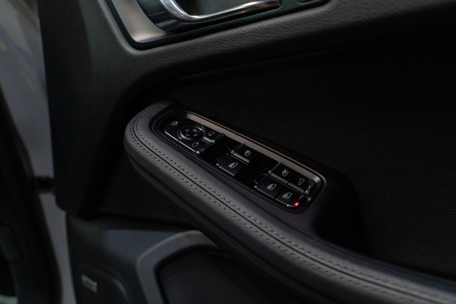 Used Porsche Macan 2023 for sale - 78184279: Photo 29