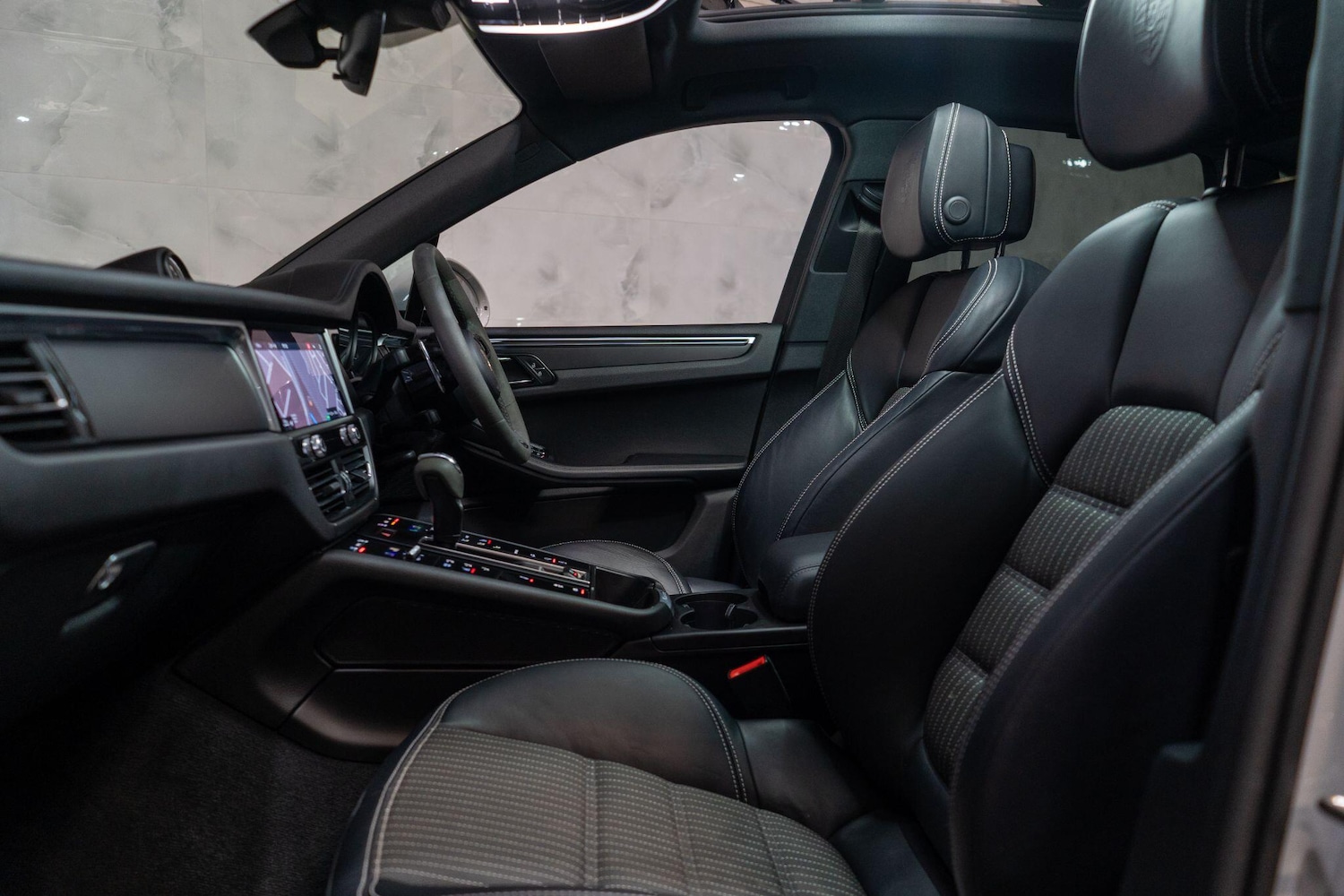 Used Porsche Macan 2023 for sale - 78184279: Photo 31