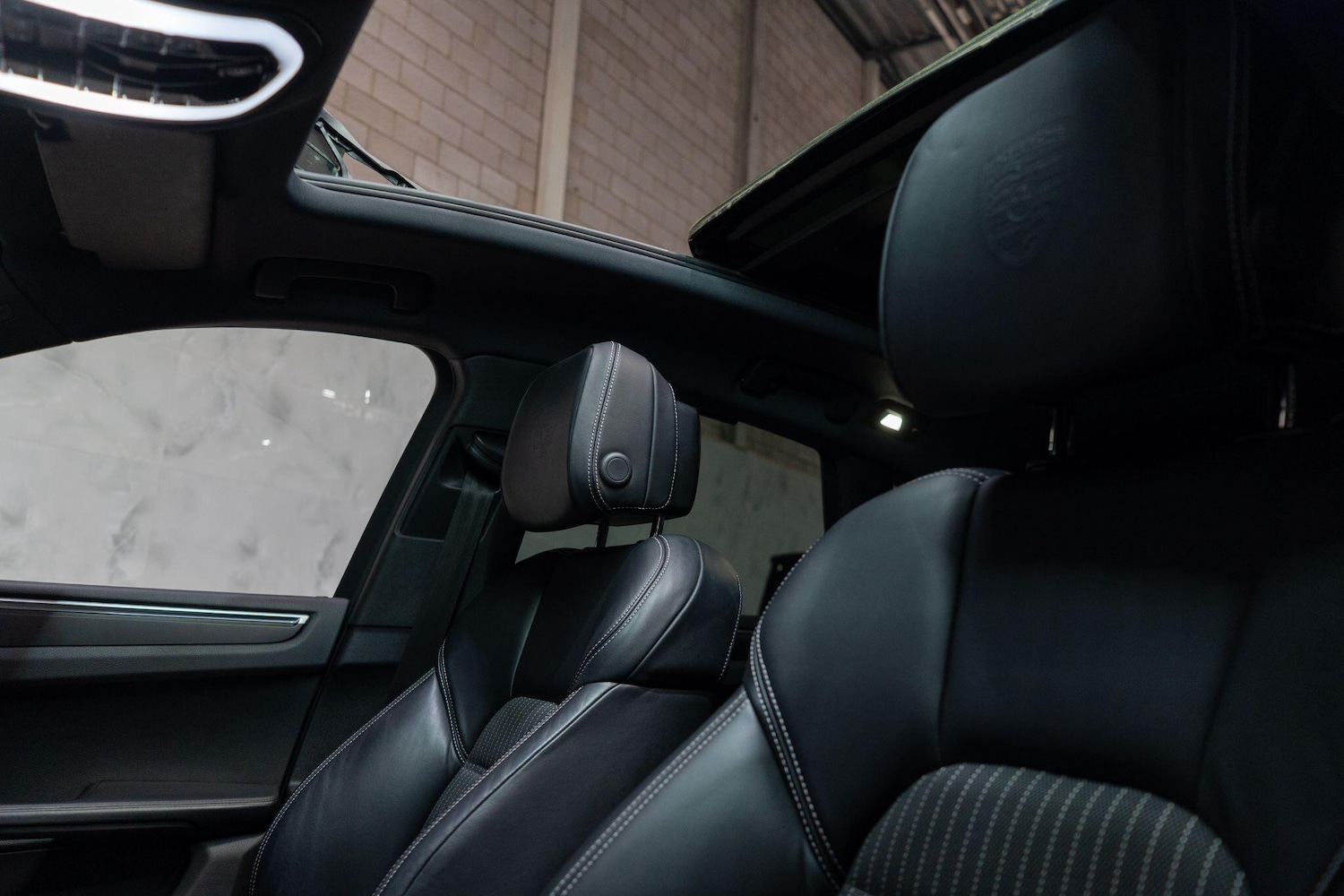 Used Porsche Macan 2023 for sale - 78184279: Photo 33