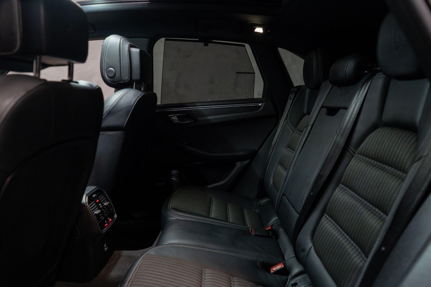 Used Porsche Macan 2023 for sale - 78184279: Photo 40