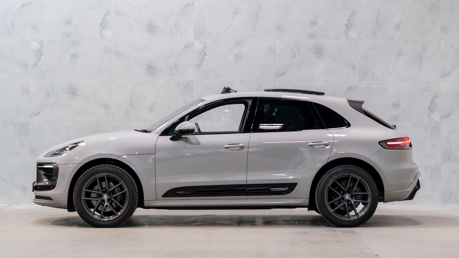 Used Porsche Macan 2023 for sale - 78184279: Photo 9